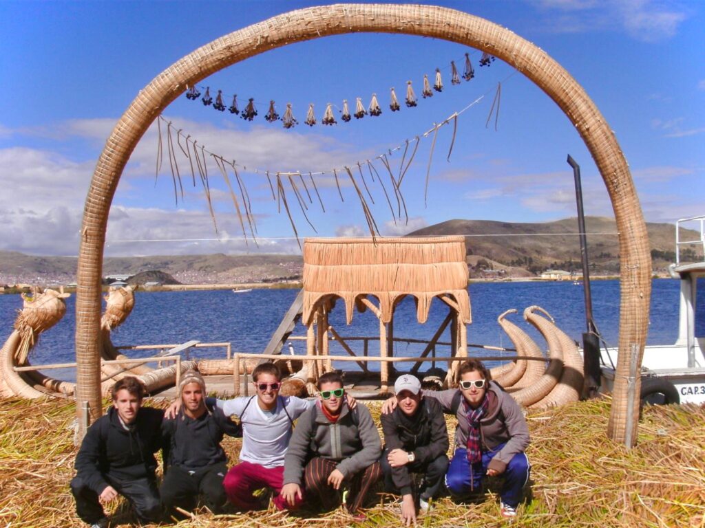 Islas de Uros - que ver en el lago titicaca