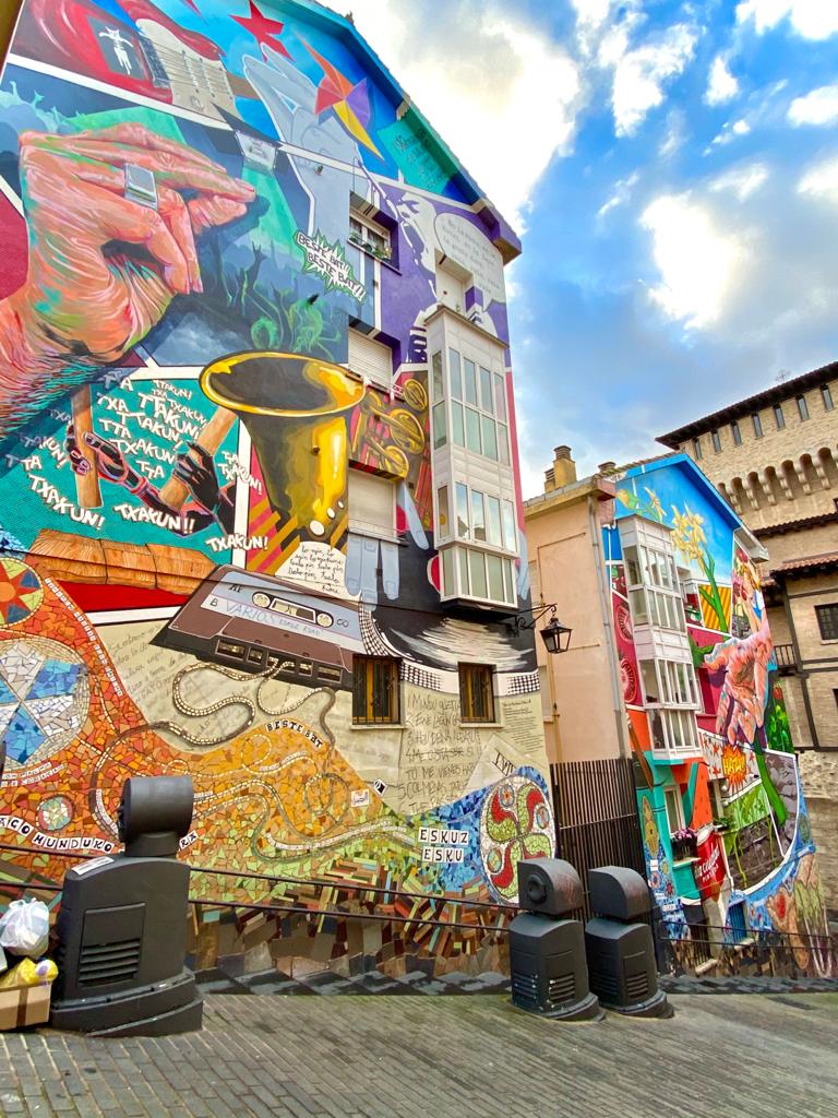 Ezkuz Esku - Vitoria Gasteiz