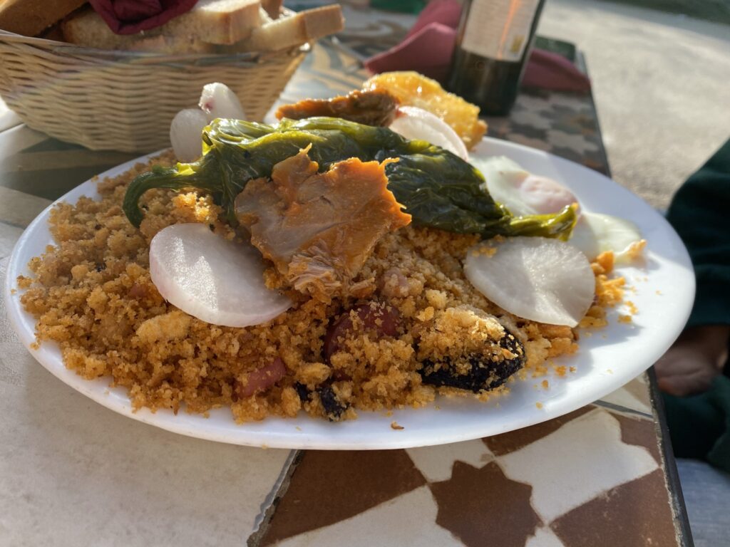 Platos típicos de los Montes