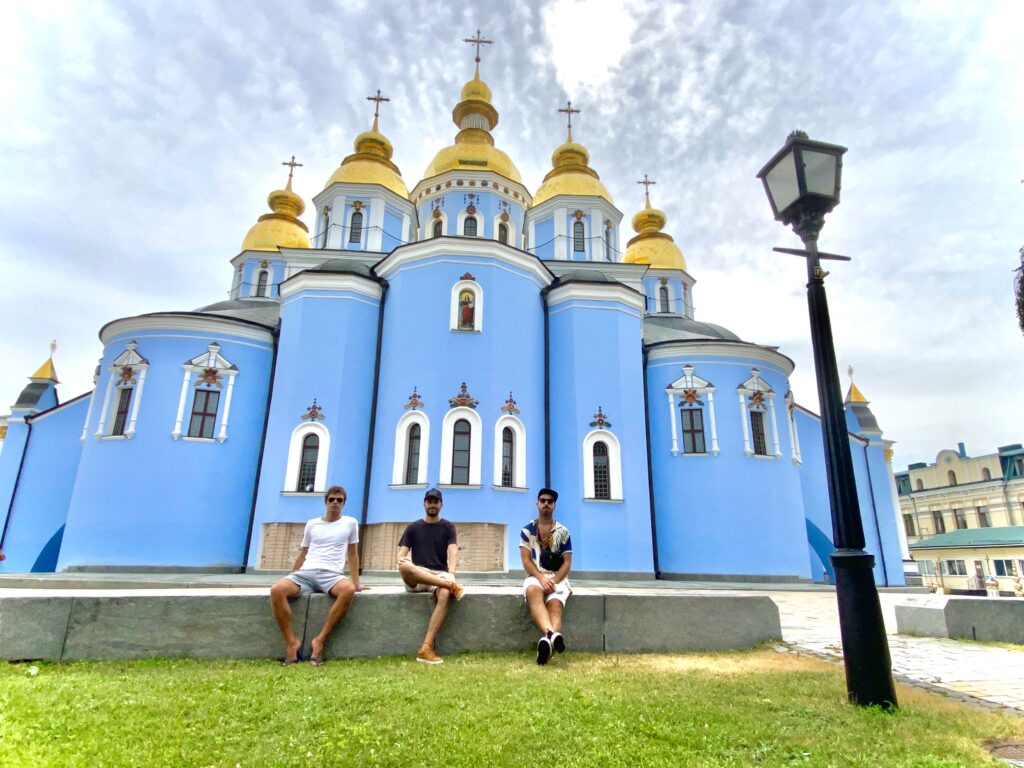 Monasterio de San Miguel de las Cúpulas Doradas - lugares que ver en kiev