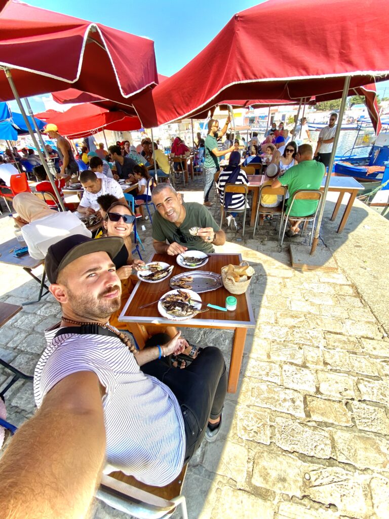 Restaurante Eddrina en Bizerta - Te cocinan la comida que llevas 