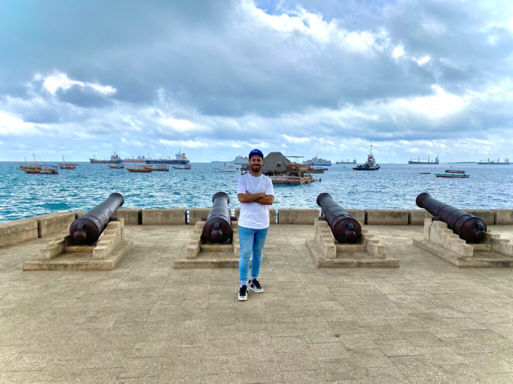 Los cañones - Que ver en Stone Town