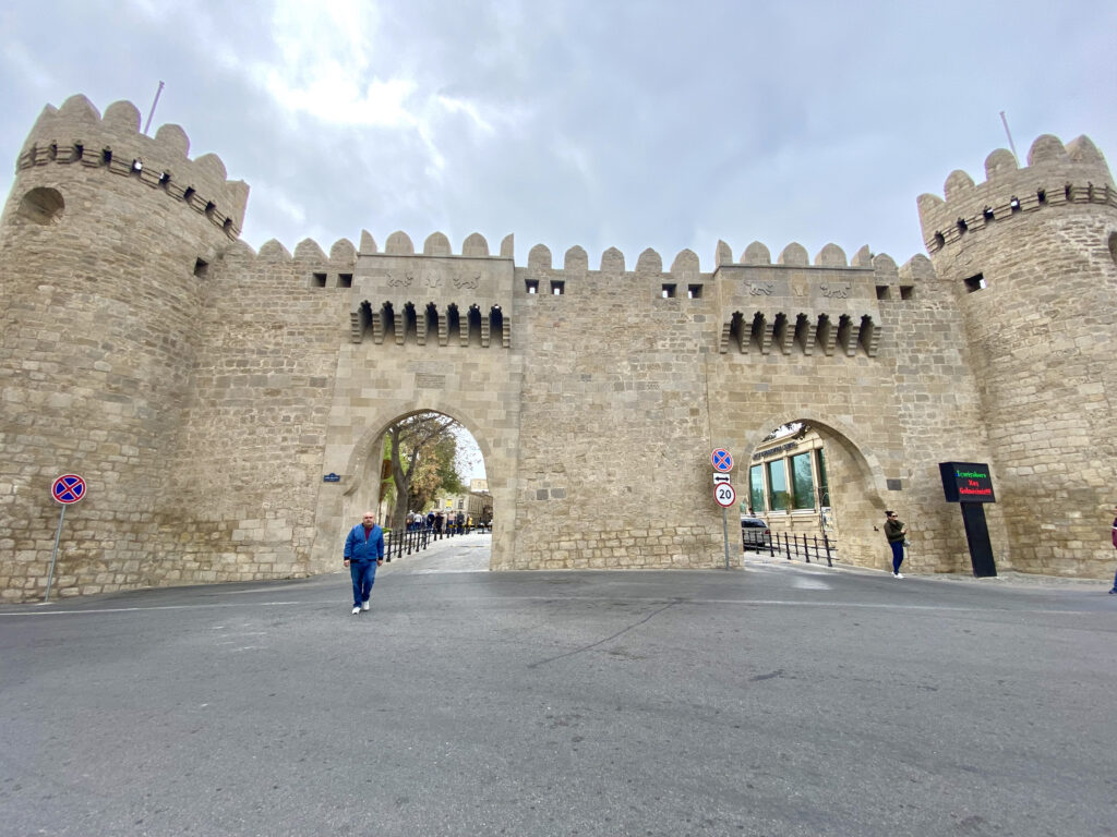 Puertas de la Muralla de Bakú