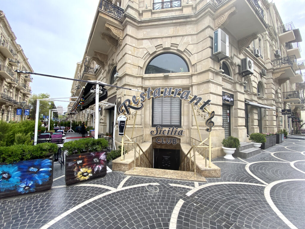 Locales en Sótanos en Bakú