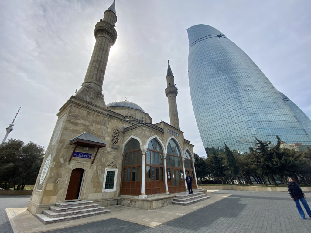 Martyrs Alley Mosque - que ver en Bakú