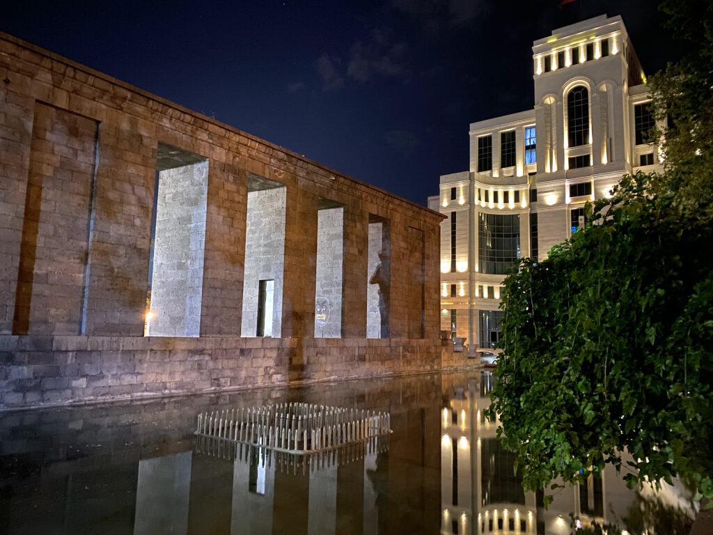 Stepan Shahumyan Monument - que ver en Ereván