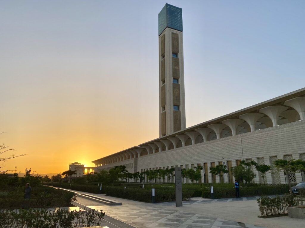 La Gran Mezquita de Argel - el país mas grande de África