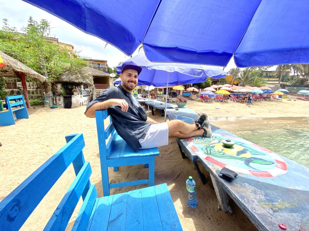 Chiringuito Oasis - Isla de Ngor
