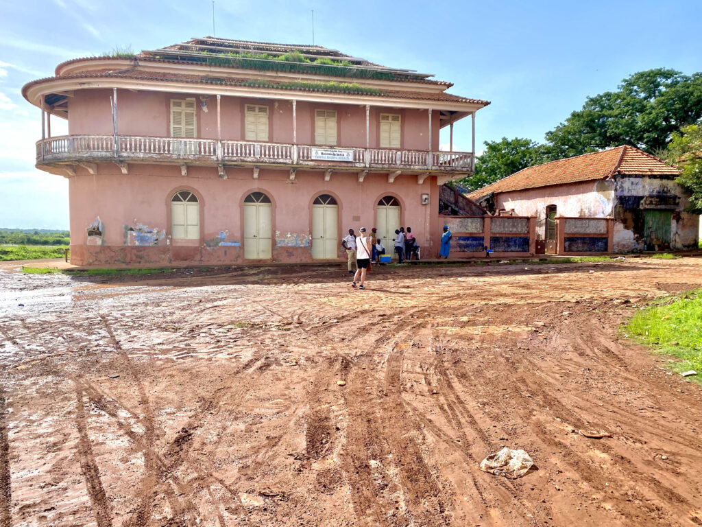 Edificios Gubernamentales de Bafatá - Ministerio de Justicia - Guinea Bissau