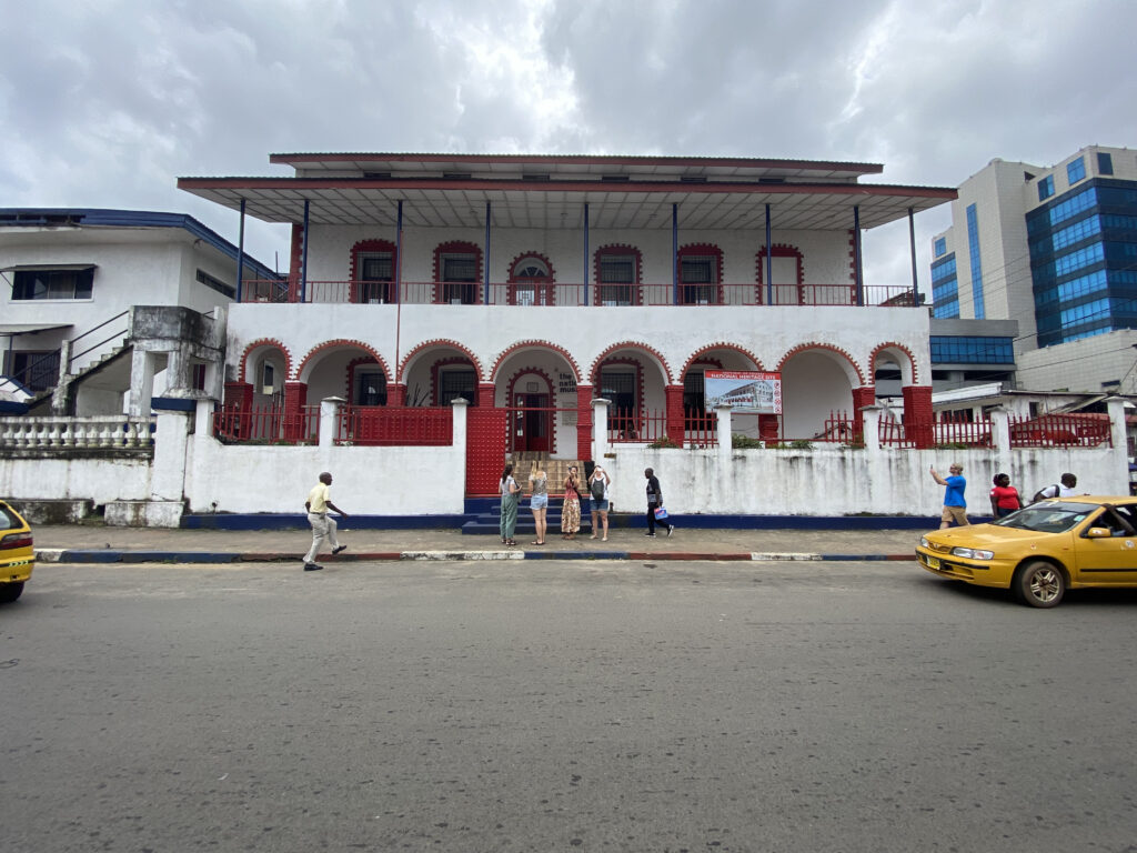 Liberian National Museum - la capital de Liberia