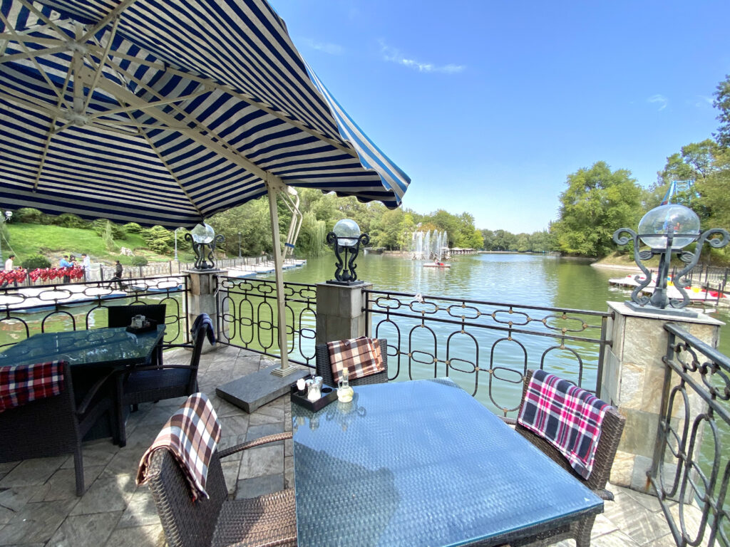 Float Restaurant de Almaty