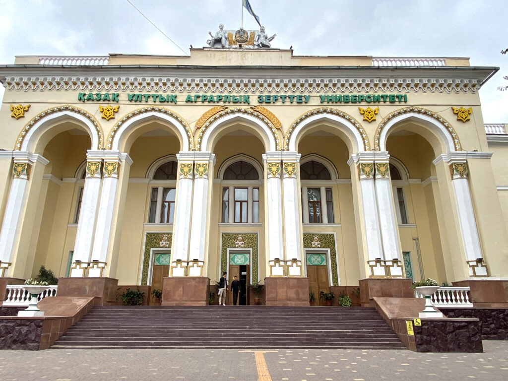 Facultad de Agricultura de Almaty