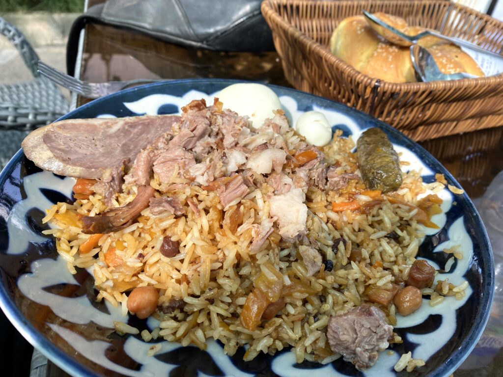 Comer Plov en Beshqozon - Donde comer en Tashkent