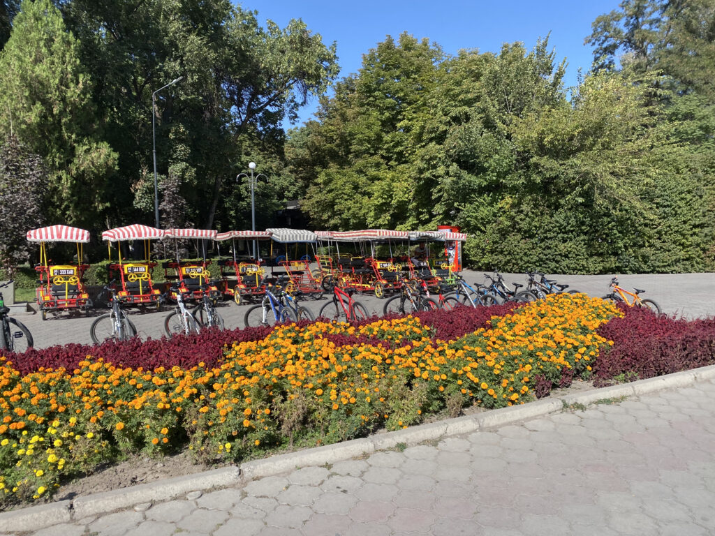 Panfilov u Oak Park - que hacer en Bishkek