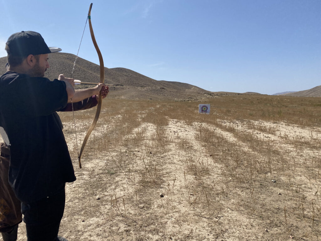 Arco & Flecha en Kirguistán