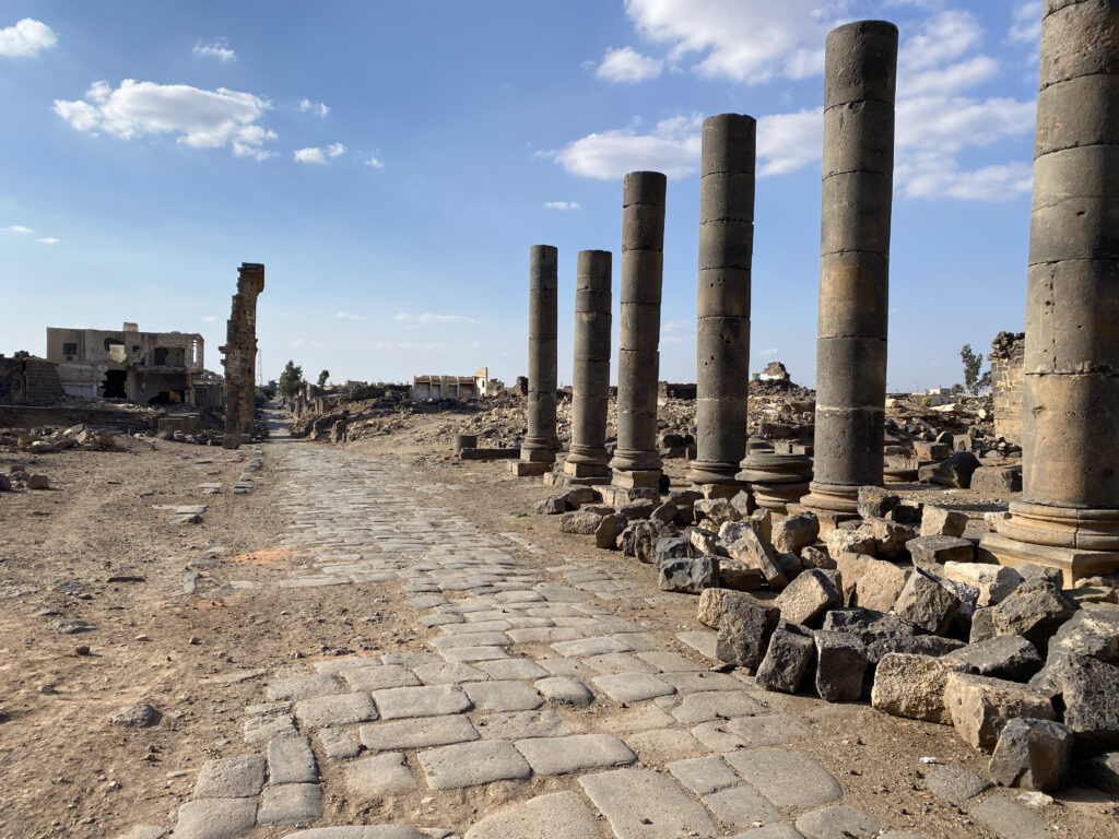 Calle principal de la Antigua Bosra