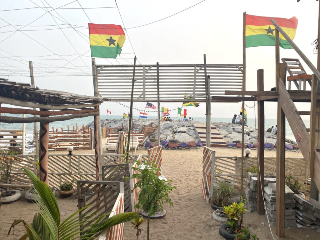 Orange Beach Resort - Donde dormir en Cape Coast Ghana