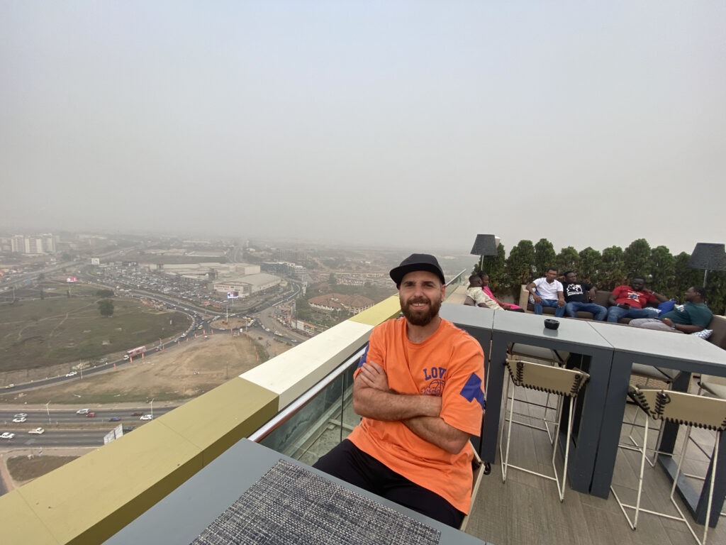 Sky Bar 25 - Bares en Accra Ghana