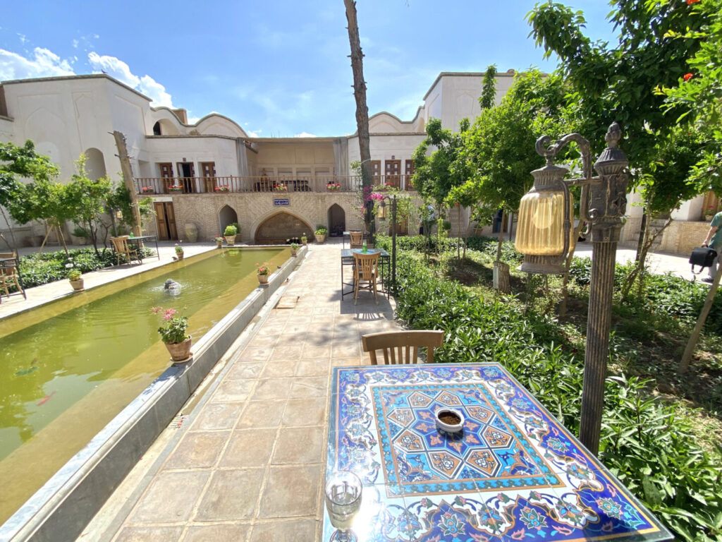 Kasian Traditional Hotel - Dónde dormir en Kashan Irán