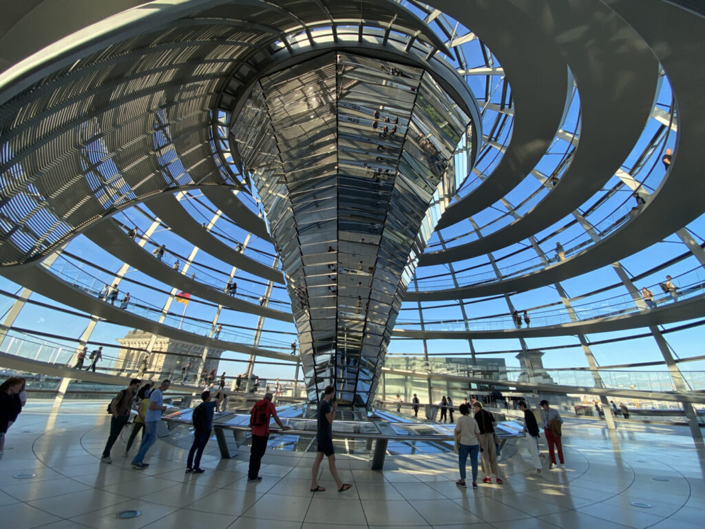 Reichstag - lugares para visitar en Berlín